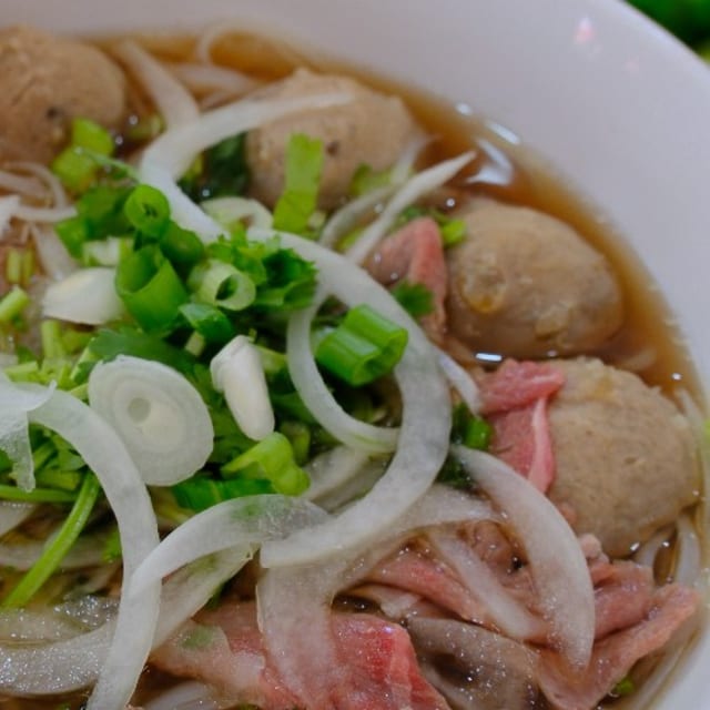 Wagyu Steak Slices & Meatballs Dynasty Pho.